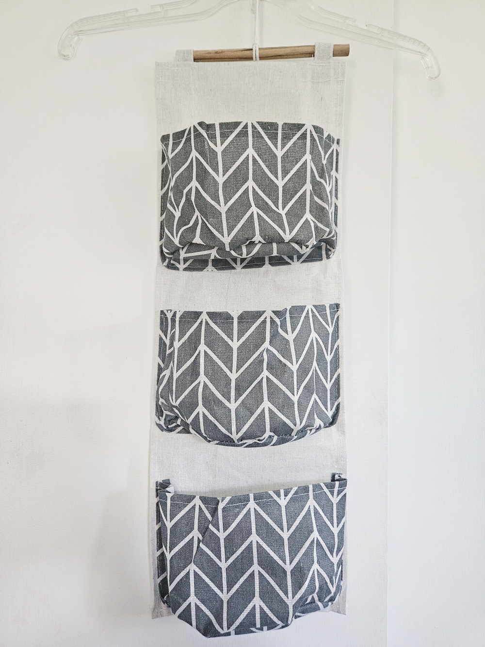 Hanging Wall Organizer with Gray Chevron Pockets